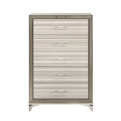 Star - Chest - White
