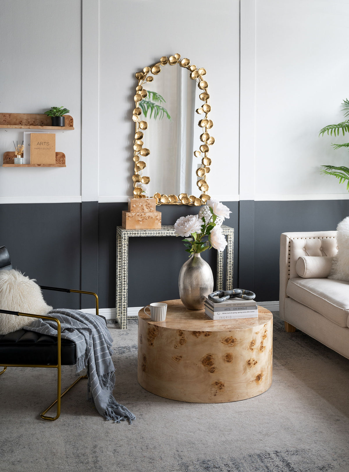 Espejo de pared arqueado de cuerpo entero con detalles de hojas, espejo decorativo para sala de estar y dormitorio, dorado