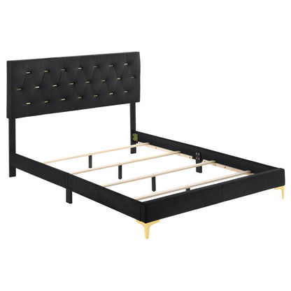 James - Panel Bed