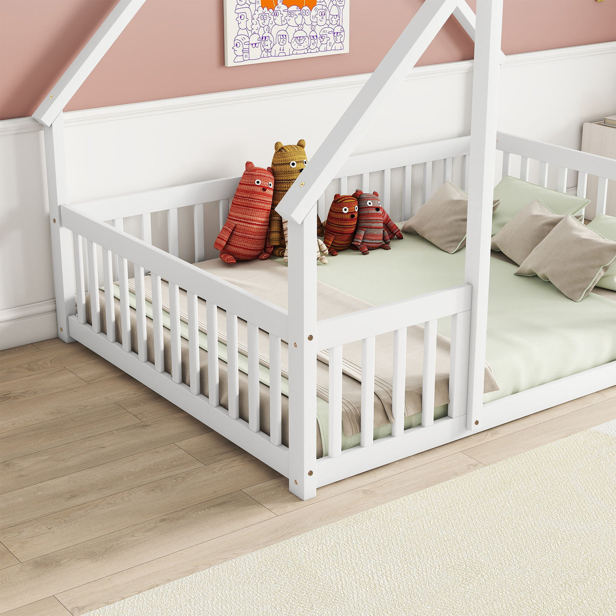 Cama de piso en forma de casa de madera con cerca y barandillas