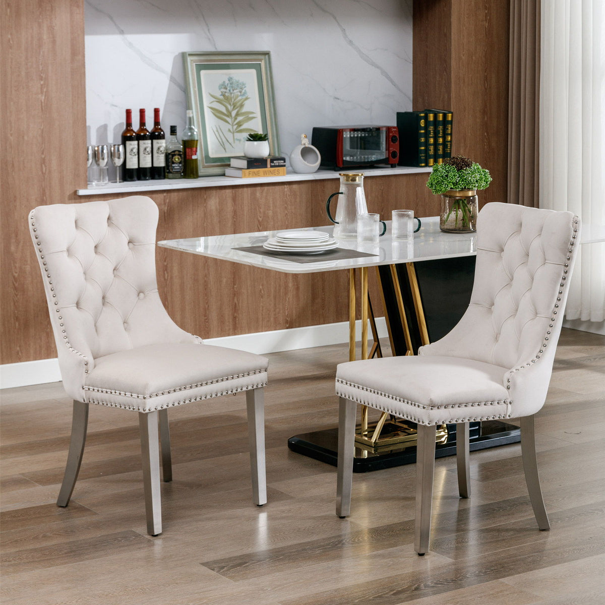 Nikki - Silla de comedor moderna y de alta gama, de madera maciza capitoné, tapizada en terciopelo, con patas de acero inoxidable cromado y ribete de tachuelas (juego de 2)