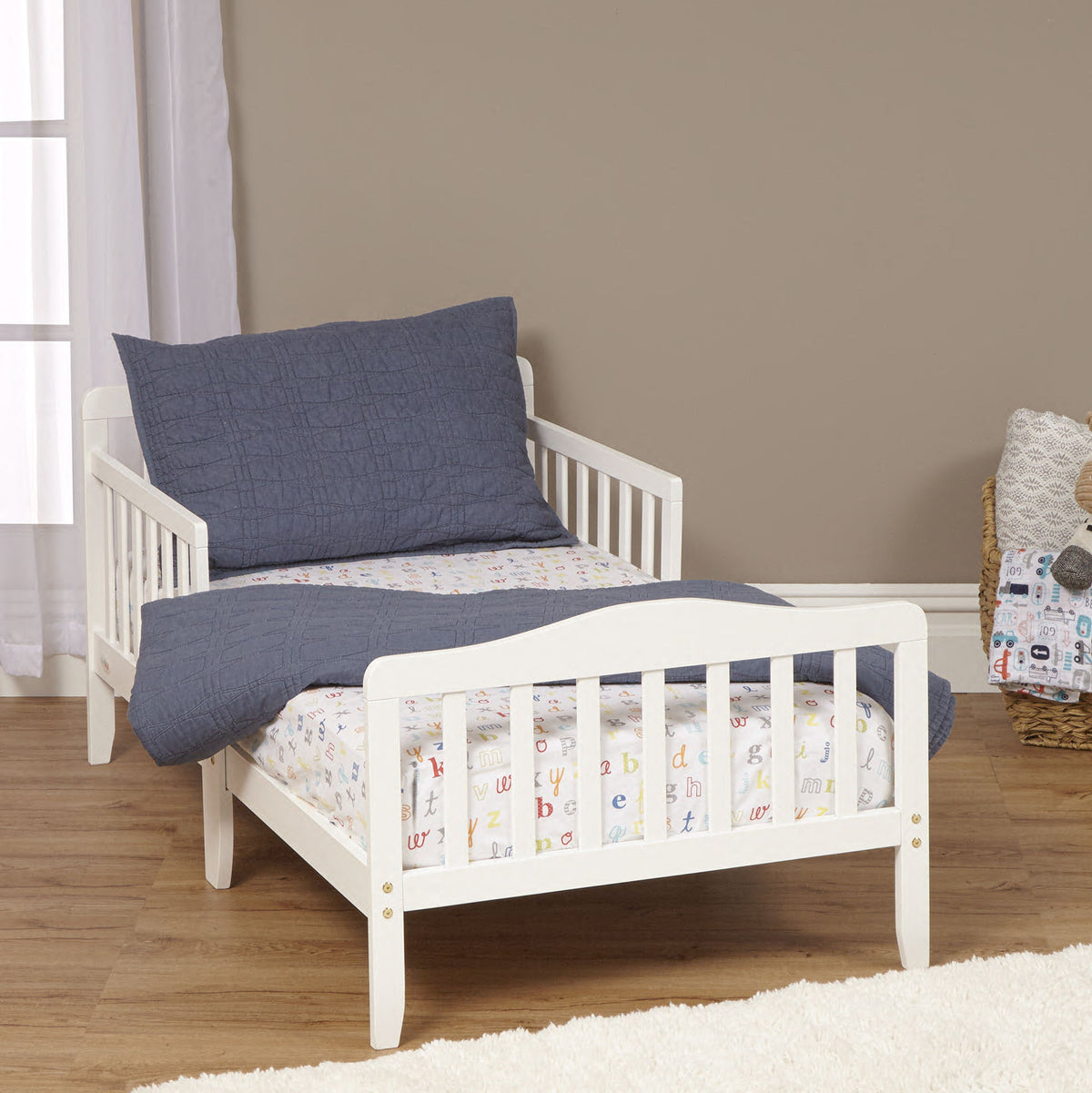 Blaire - Toddler Bed - White - Wood